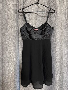 Betsey Johnson New York Vintage Black Satin & Silk Slip Dress Pink Bow Pinup